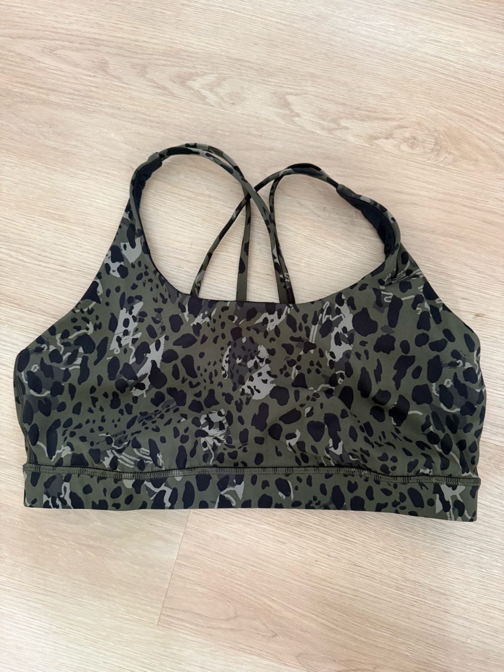 Lululemon Energy Longline Bra *medium support, B-D cups size 14